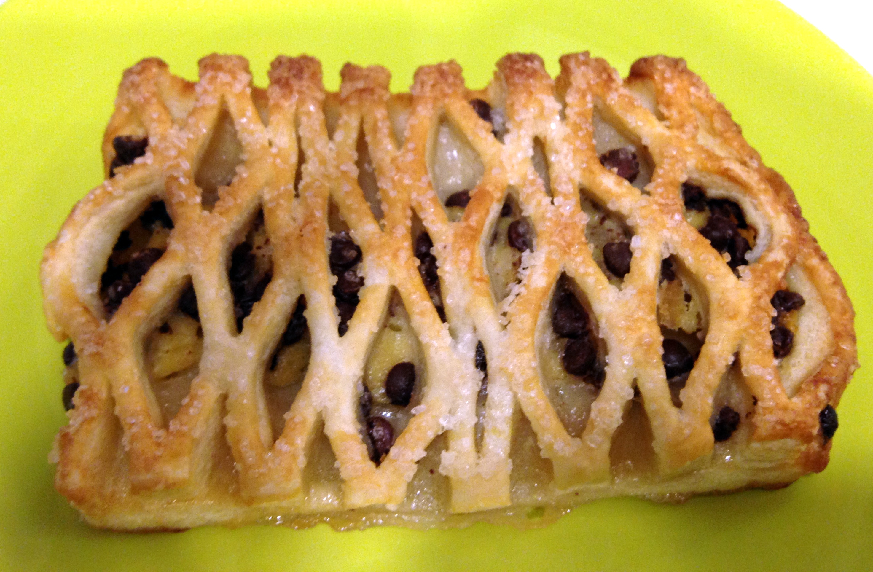 Sfogliatina pere e gocce di cioccolato