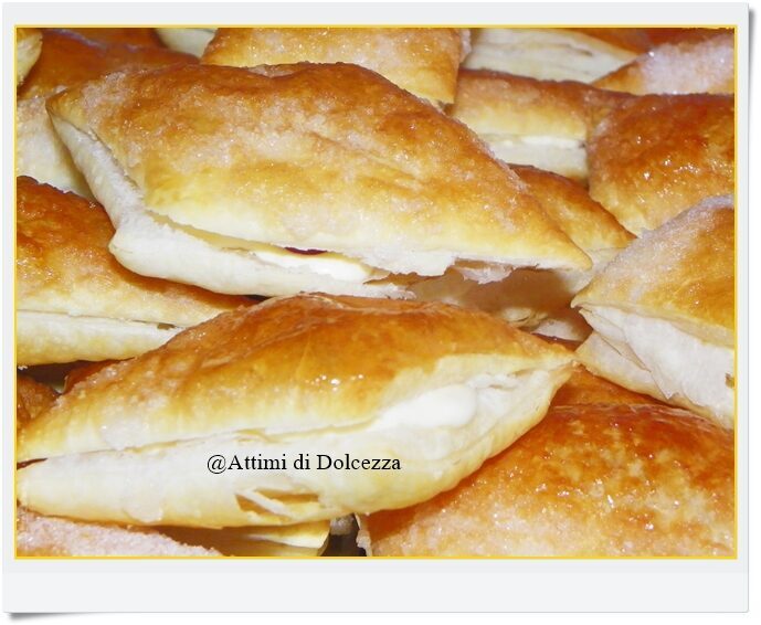 Sfogliatine con crema chantilly