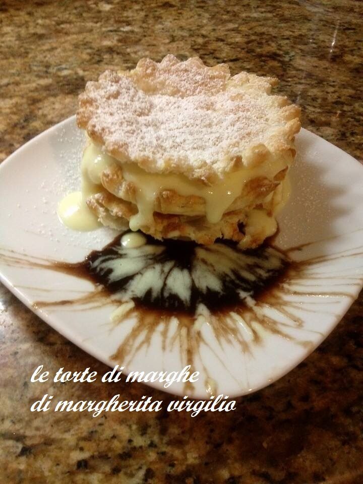Sfogliatine con crema pasticcera e cioc.