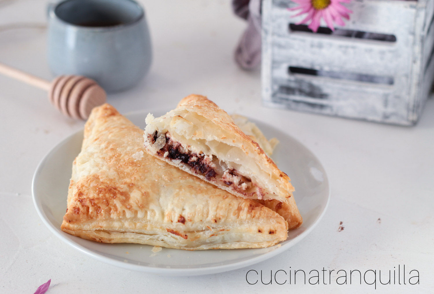 Sfogliatine di ricotta e pere