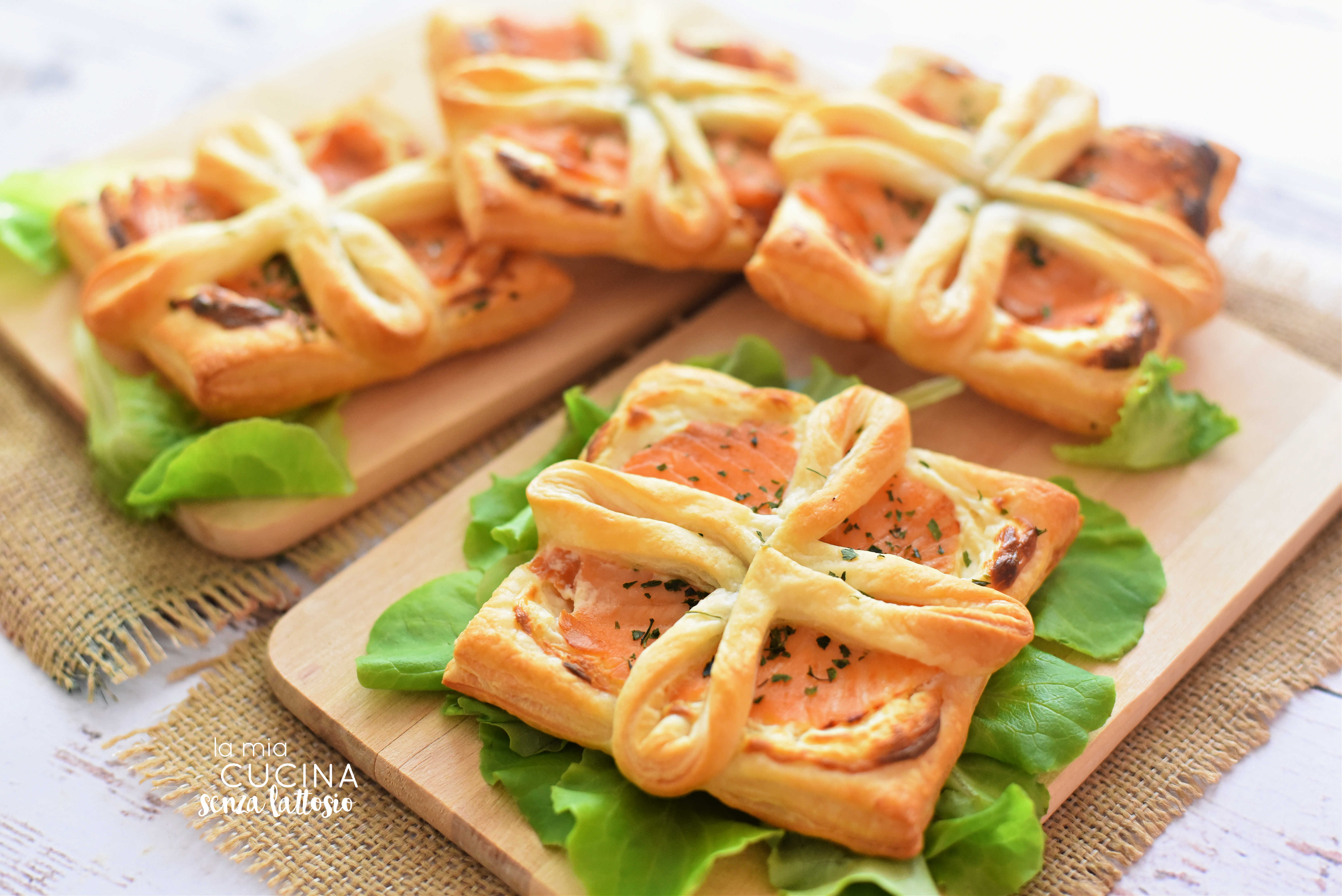 Sfogliatine salmone e formaggio senza lattosio