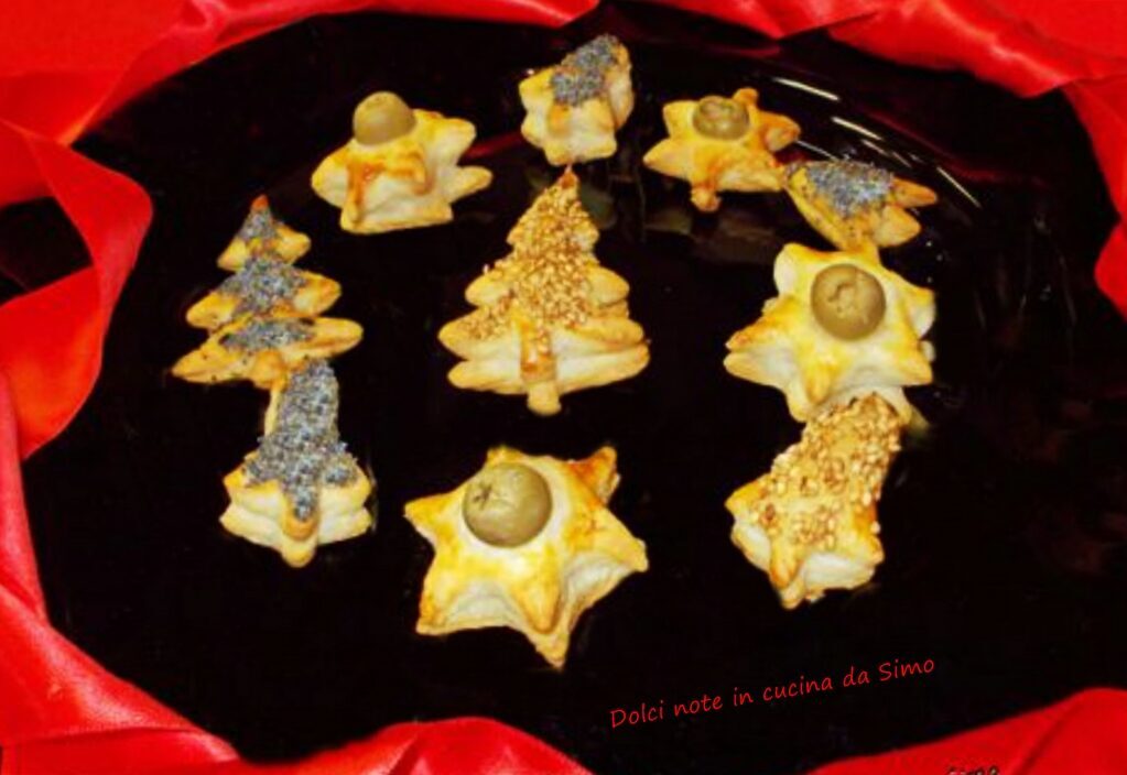 Sfogliette salate natalizie