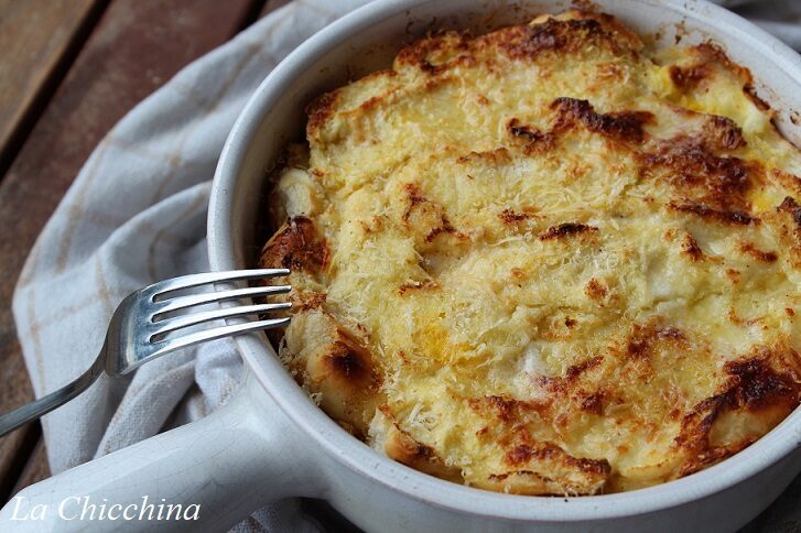 Sformato di pane e formaggio