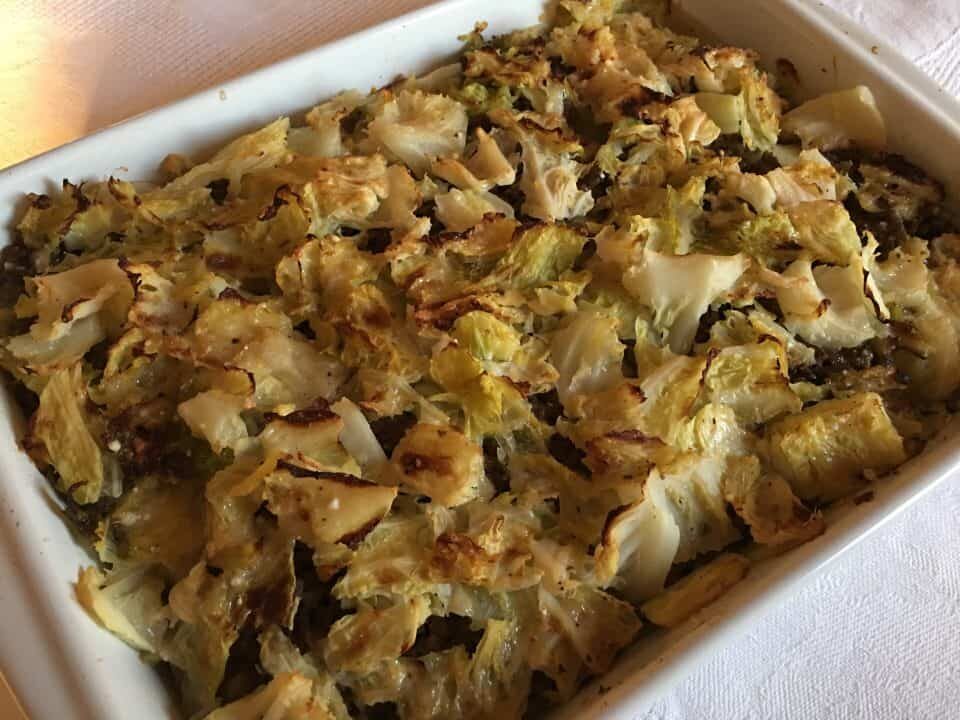 Sformato di verza con patate formaggio e carne macinata