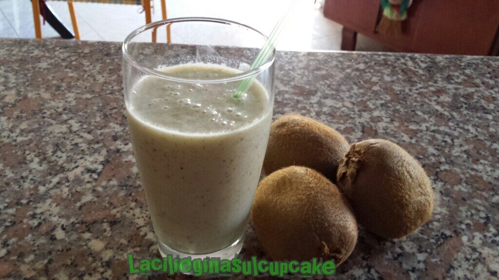 Smoothie al kiwi