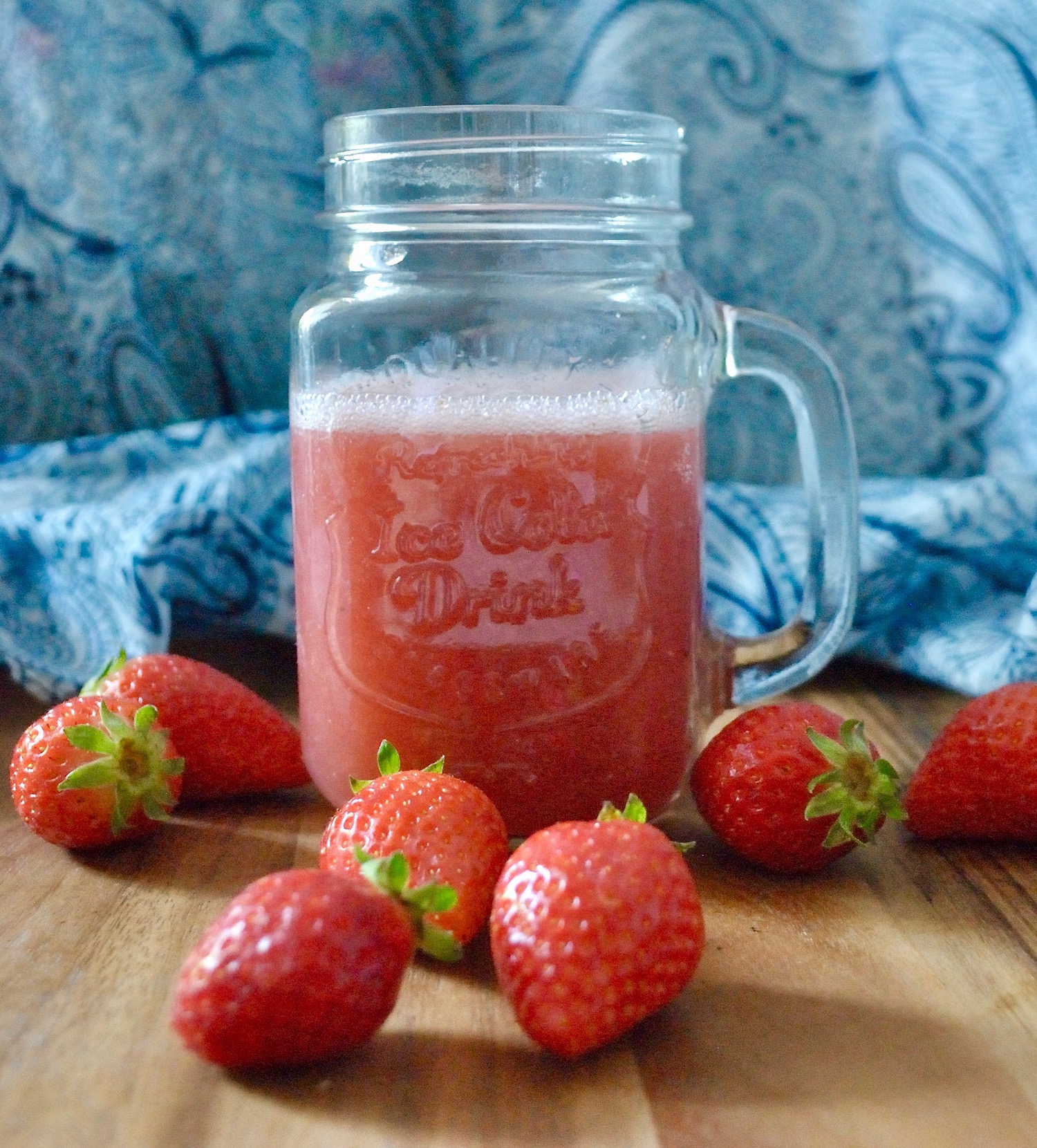 Smoothie alla frutta: fragola e cocco