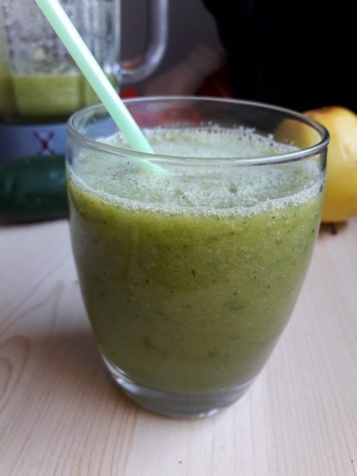Smoothie detox per pulire la pelle