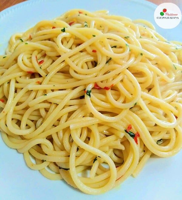 Spaghetti aglio, olio e peperoncino