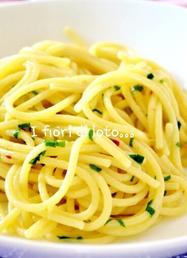Spaghetti aglio, olio e peperoncino