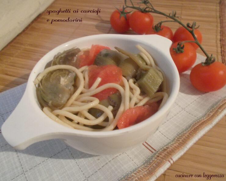 Spaghetti ai carciofi e pomodorini