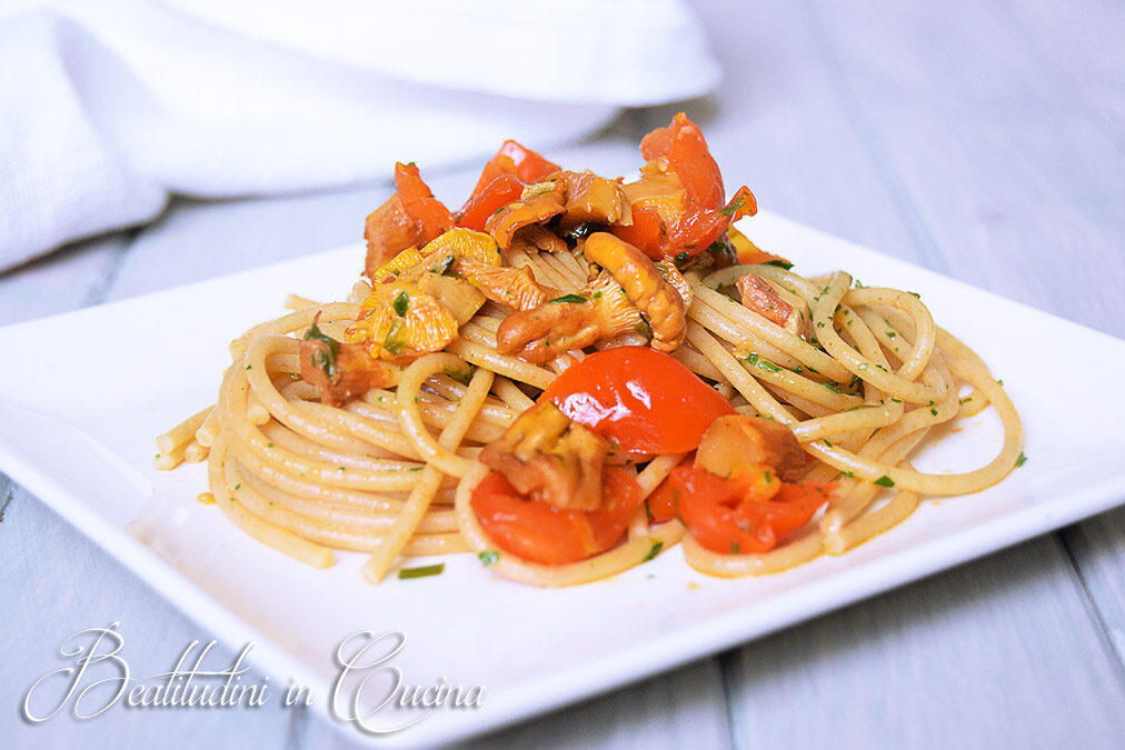 Spaghetti ai finferli e pomodorini