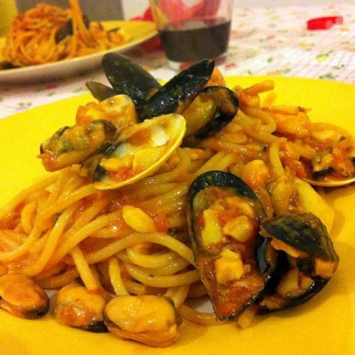Spaghetti ai frutti di mare e pomodoro