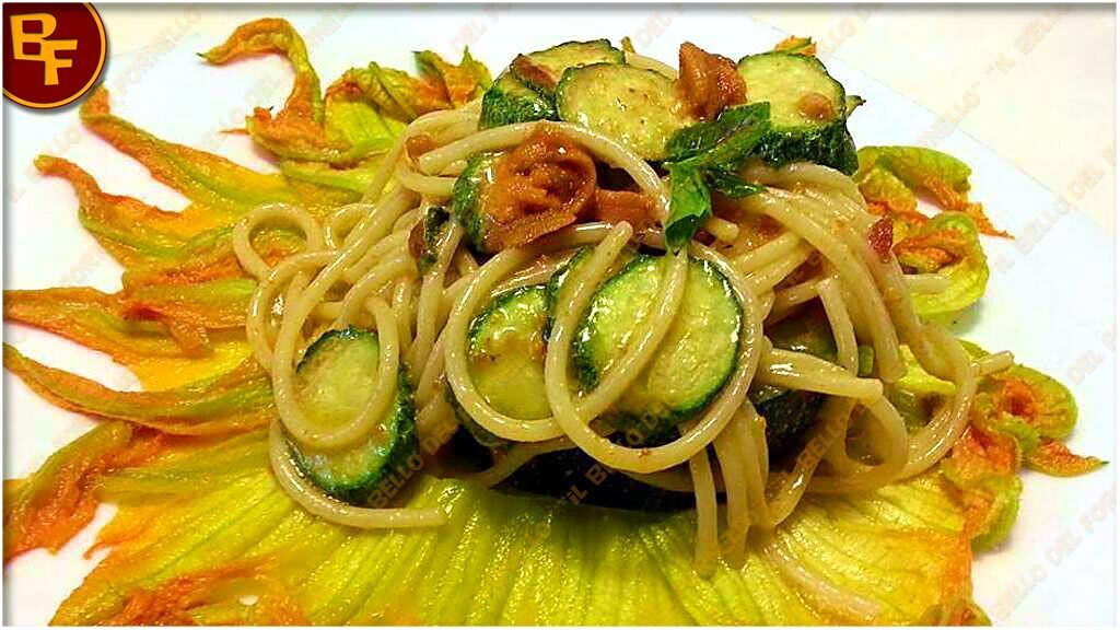Spaghetti ai ricci e zucchine