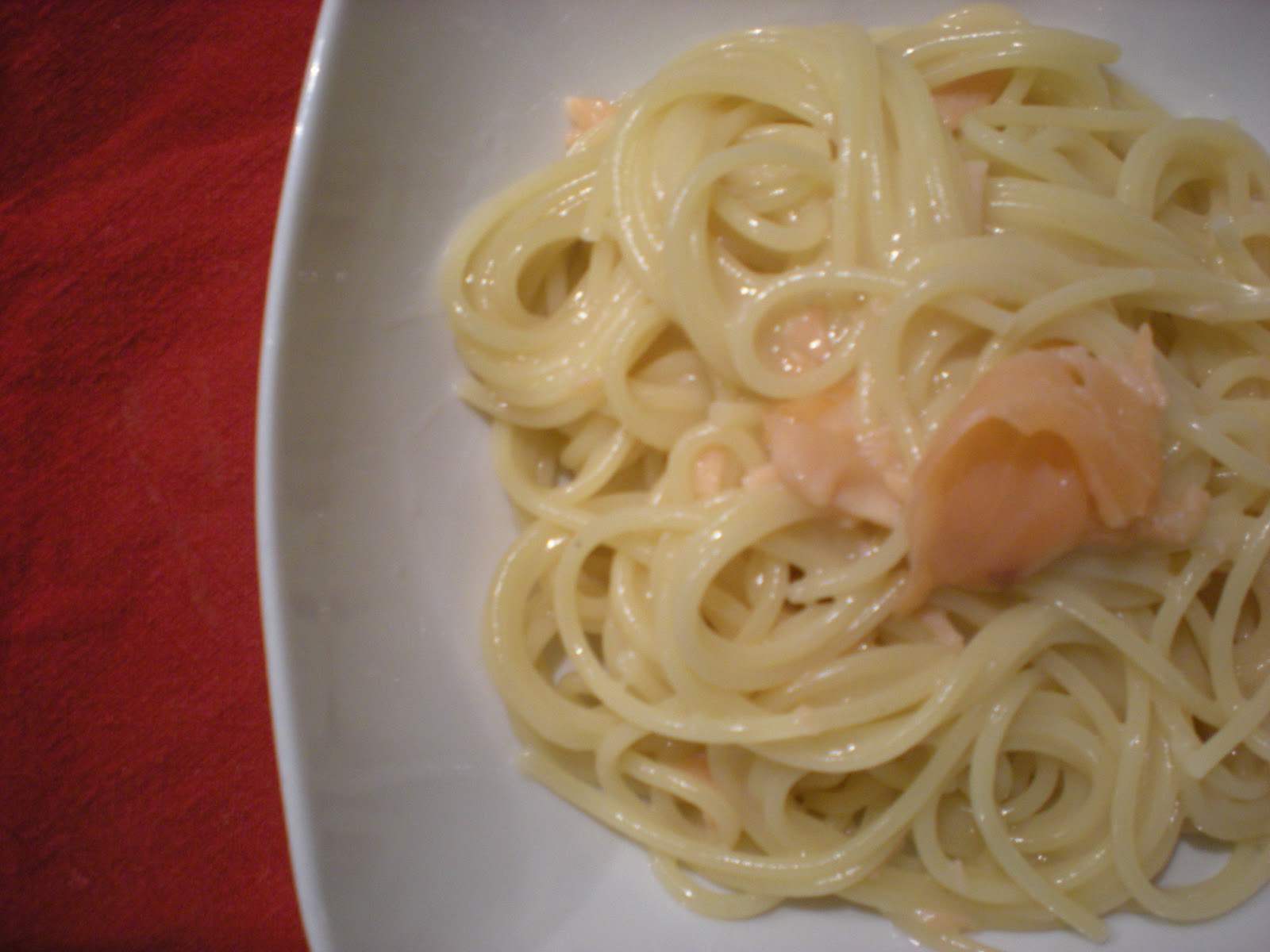 Spaghetti al salmone e crema di riso