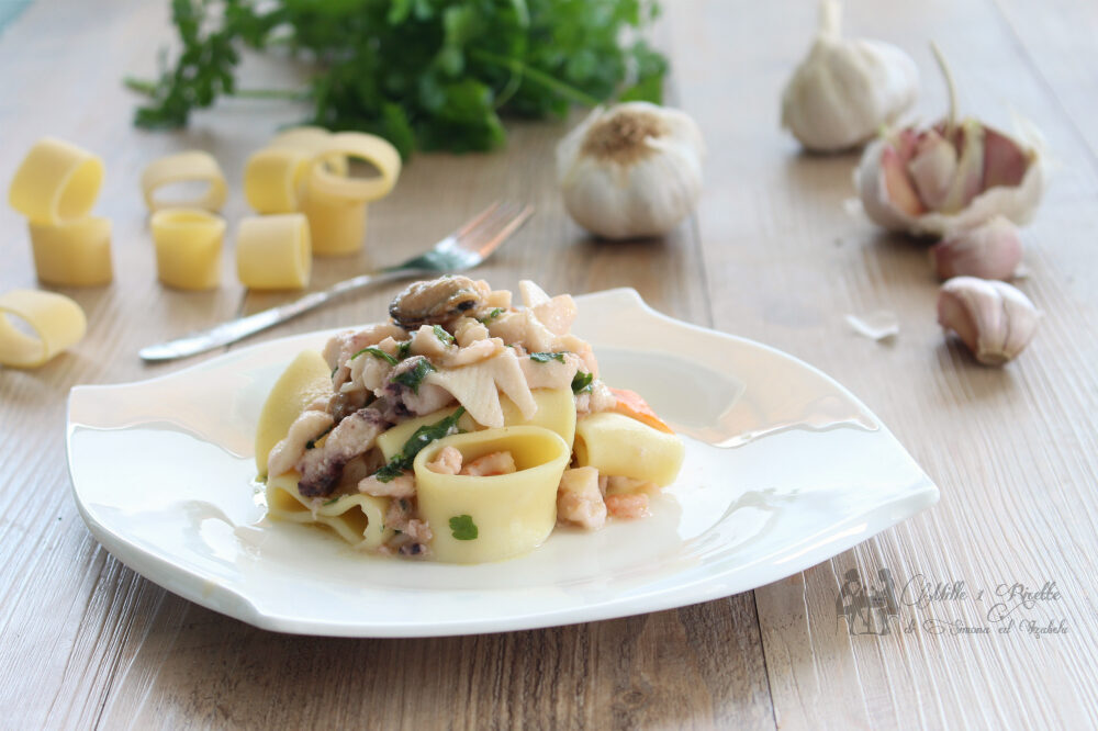 Spaghetti all’ aglio e frutti di mare
