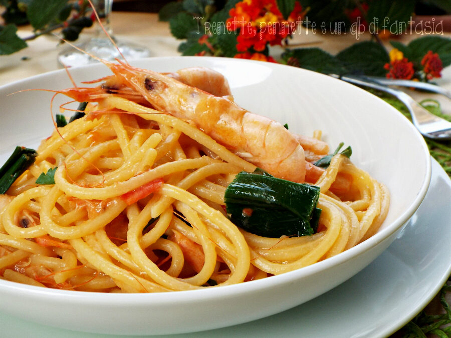 Spaghetti alla chitarra con gamberi e porro