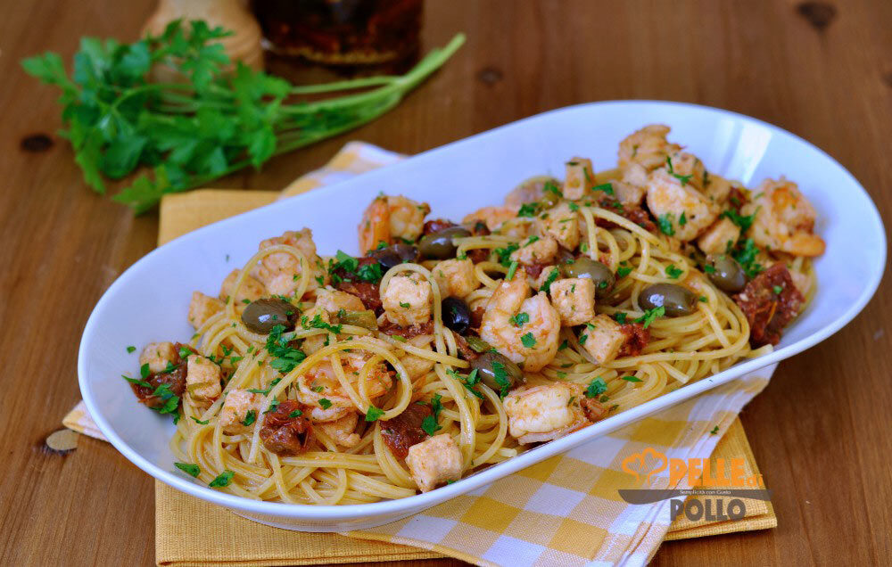 Spaghetti alla chitarra con sugo di pesce