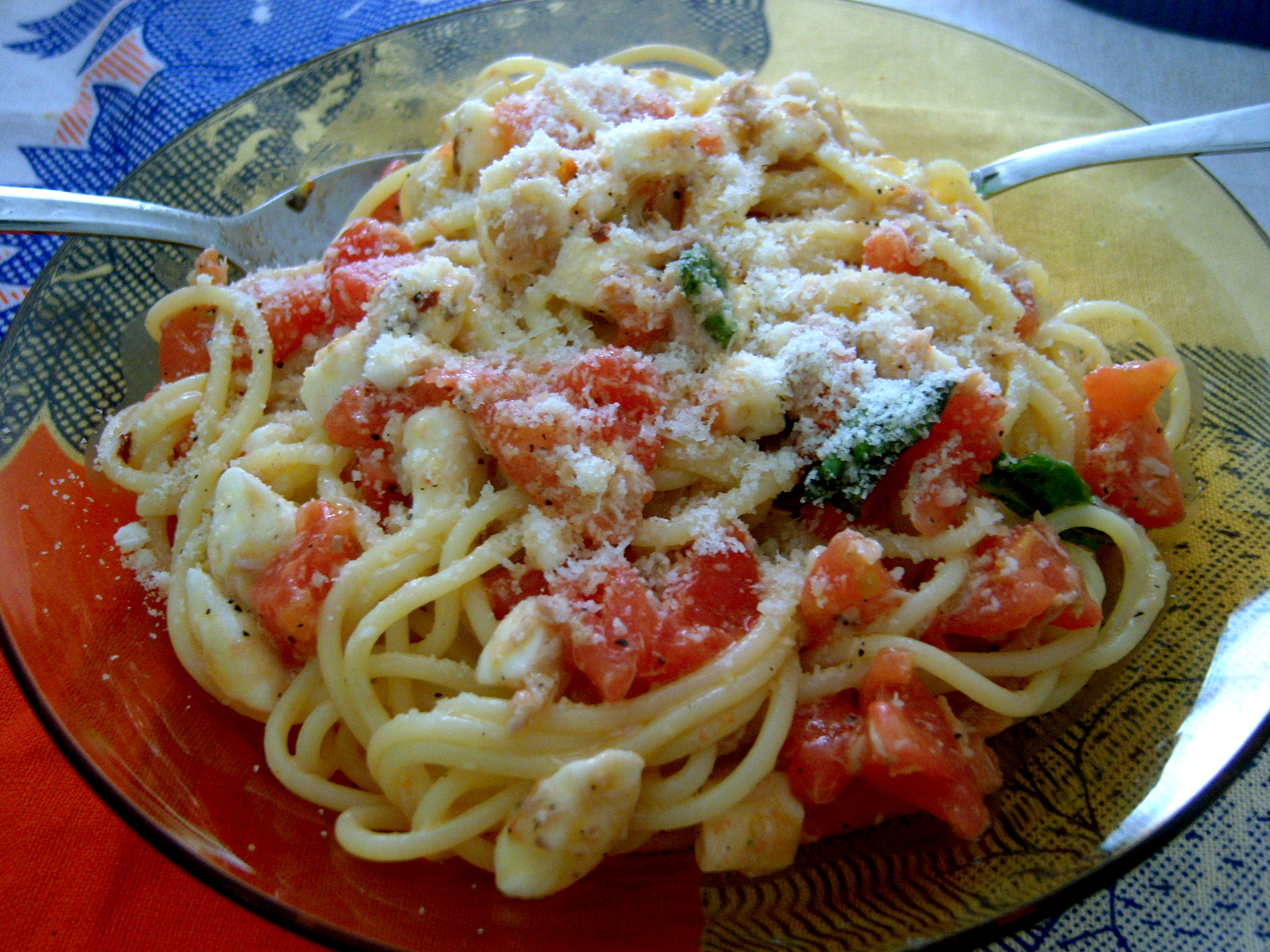 Spaghetti alla crudaiola  (o alla trapanese)…una mia versione