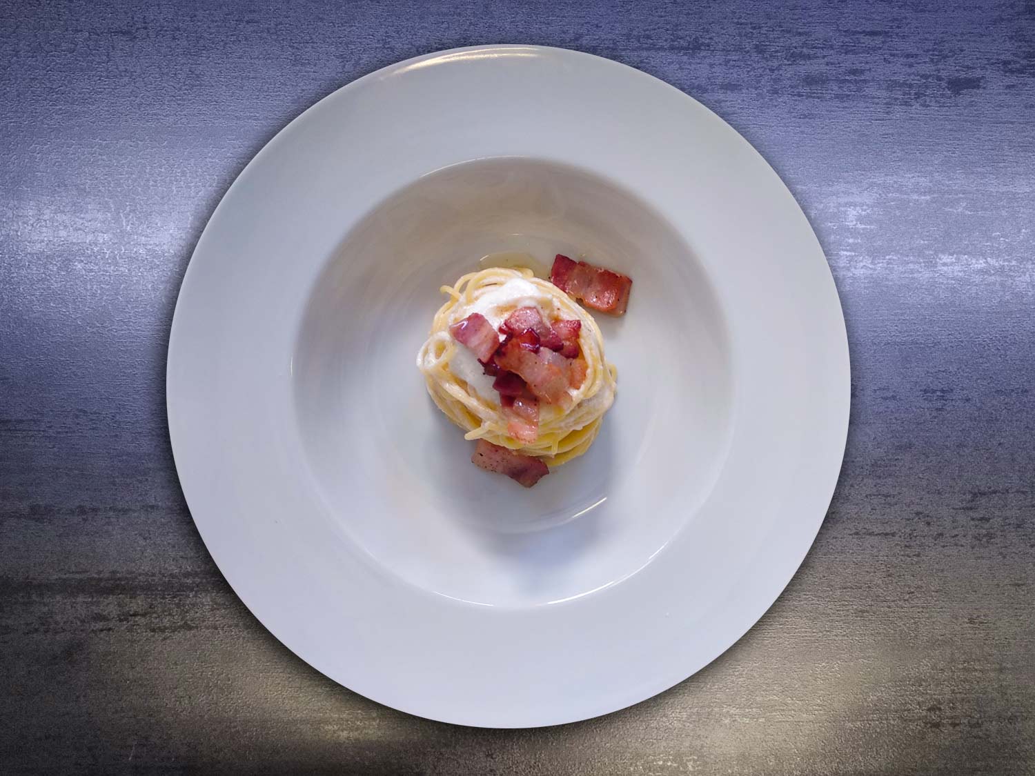 Spaghetti alla ricotta e pancetta