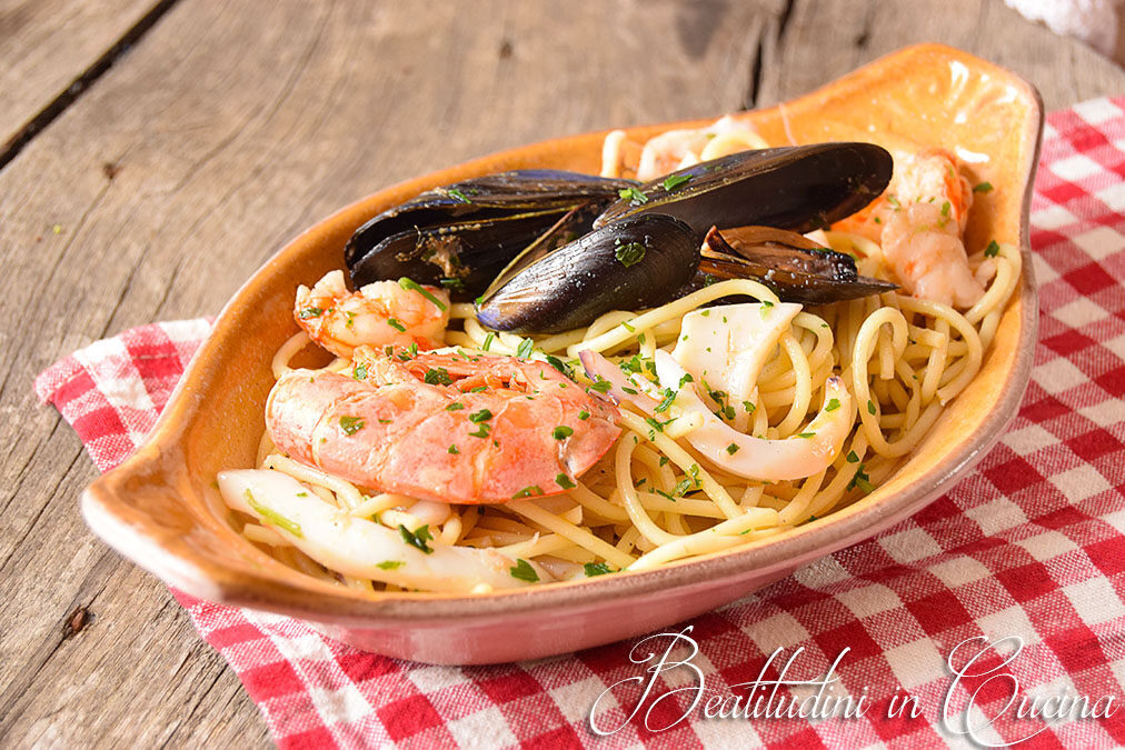 Spaghetti allo scoglio bianco