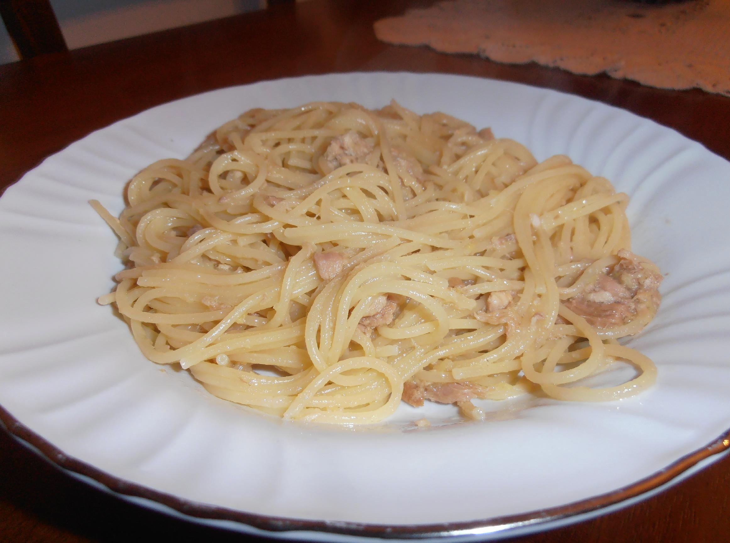 Spaghetti allo zenzero,tonno e limone