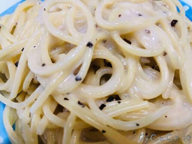 Spaghetti cacio e pepe con il companion moulinex