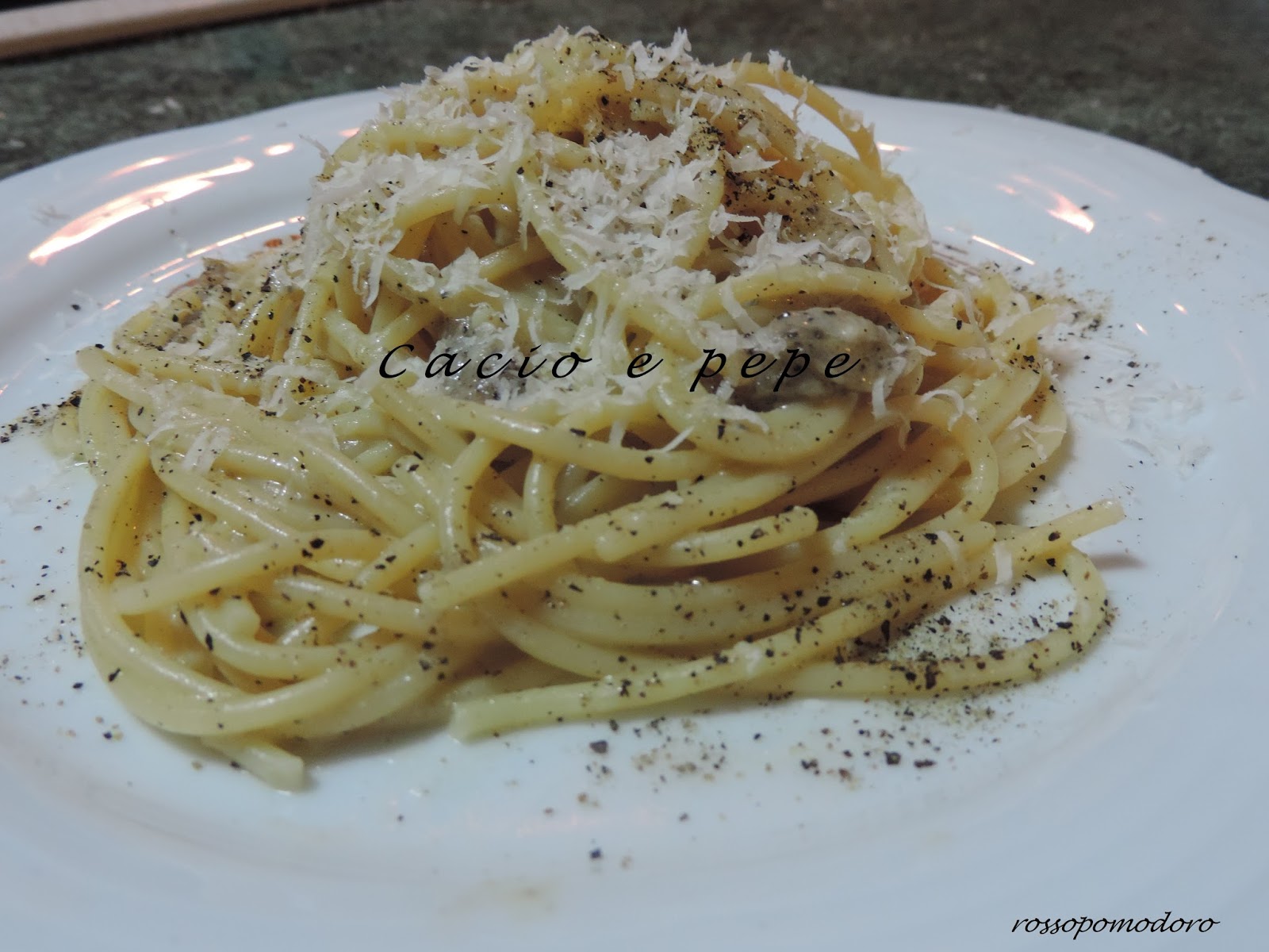 Spaghetti cacio e pepe