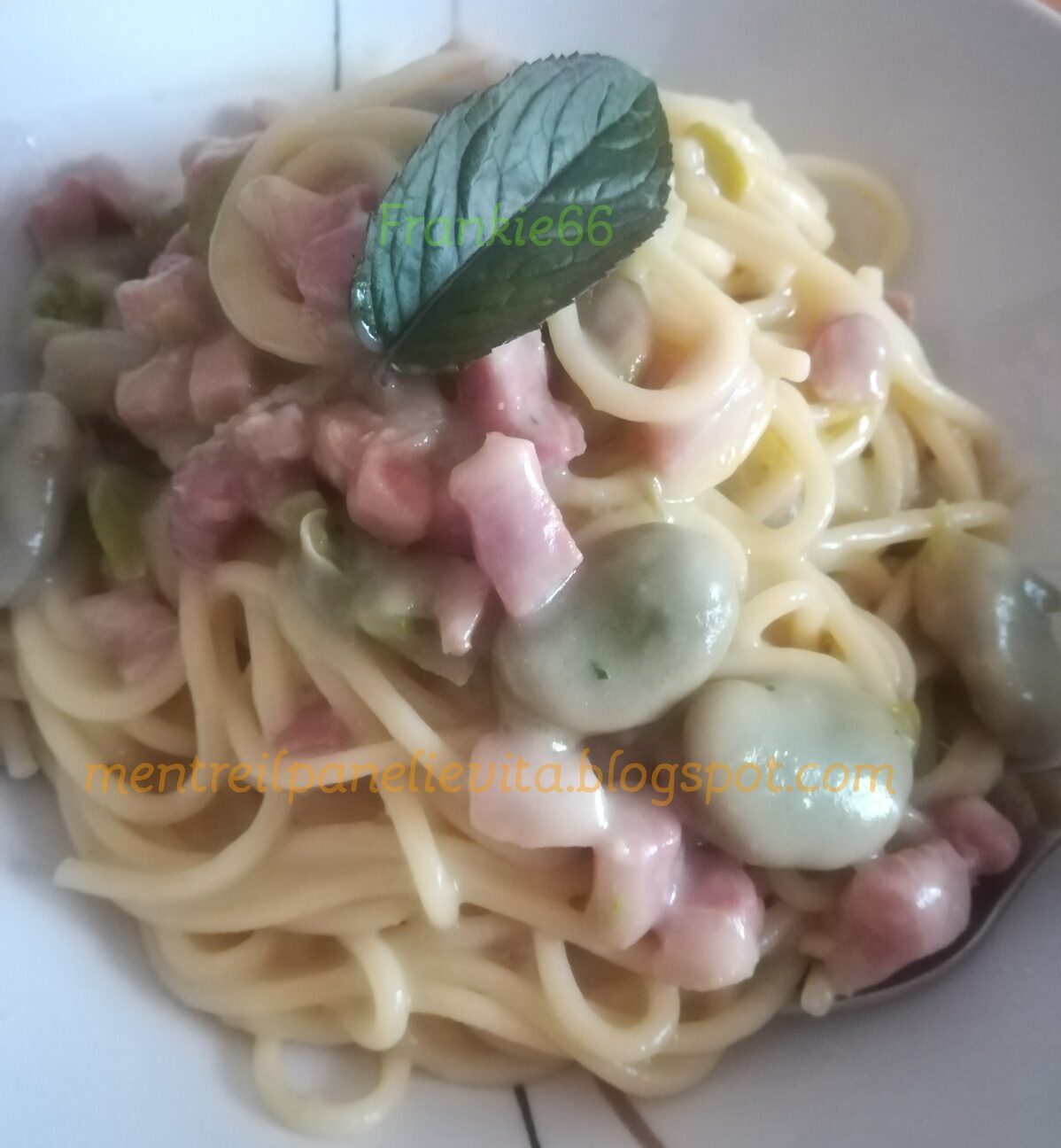 Spaghetti con fave e crema di patate