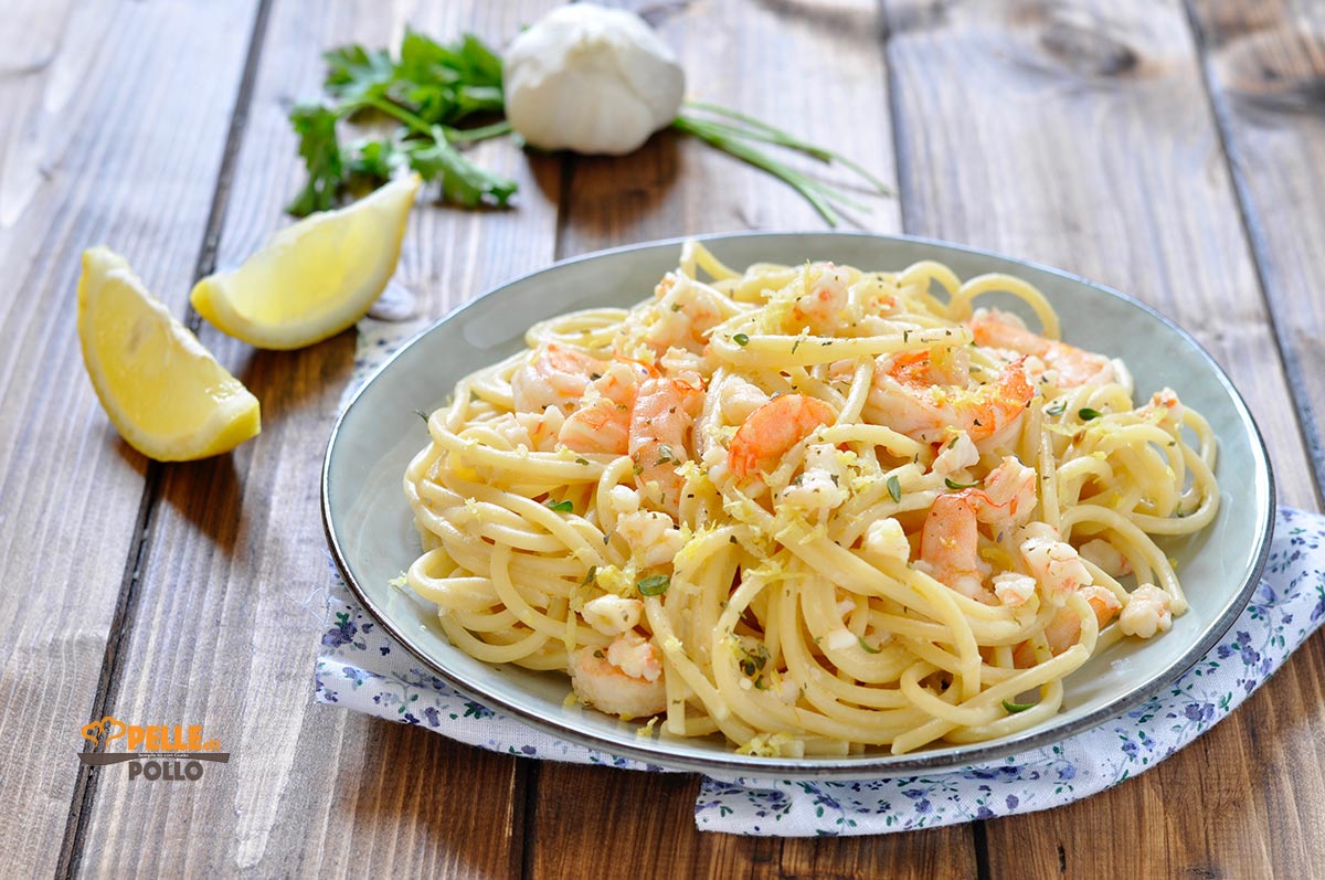 Spaghetti con gamberi e limone