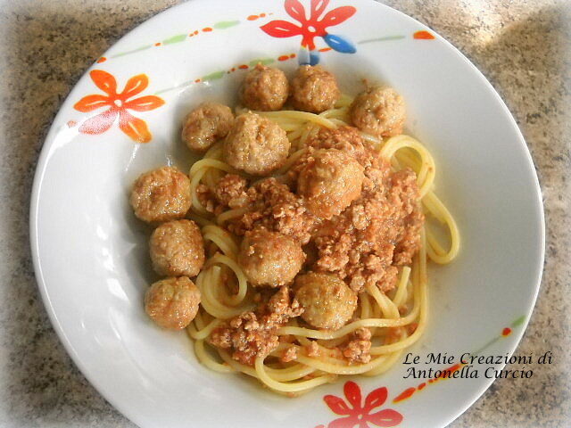 SPAGHETTI CON LE POLPETTINE