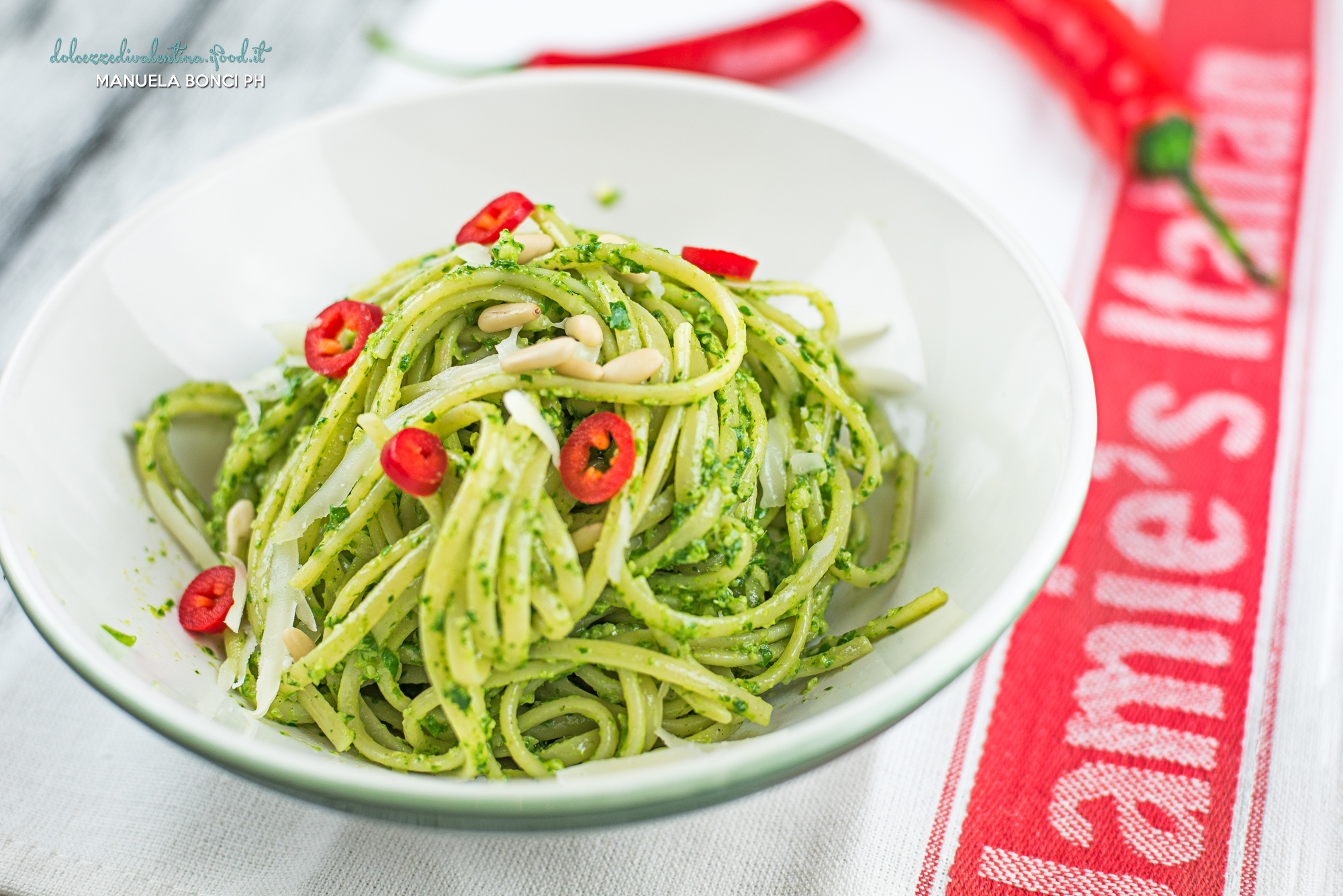 Spaghetti con pesto di rucola