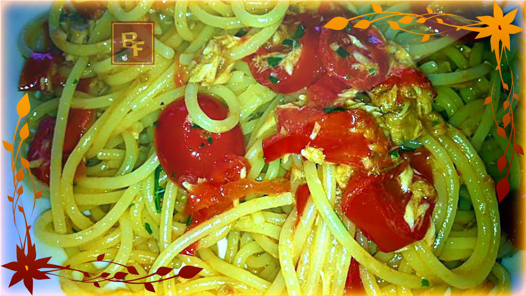 Spaghetti con sgombro e pomodorini
