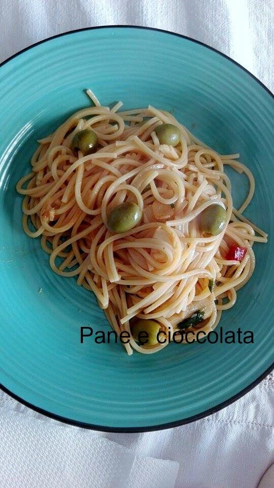Spaghetti con stocco olive e capperi