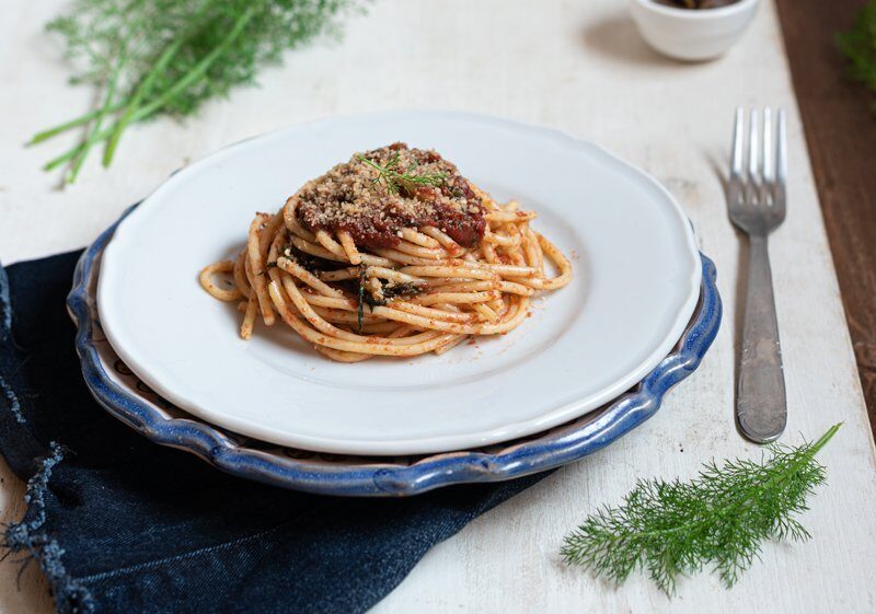Spaghetti con sugo al finocchietto