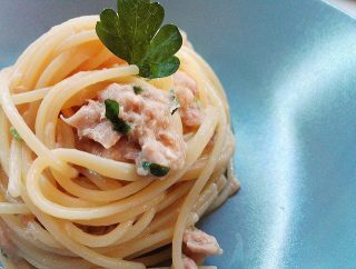 Spaghetti con tonno e limone