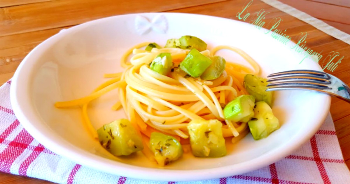 Spaghetti con zucchina siciliana