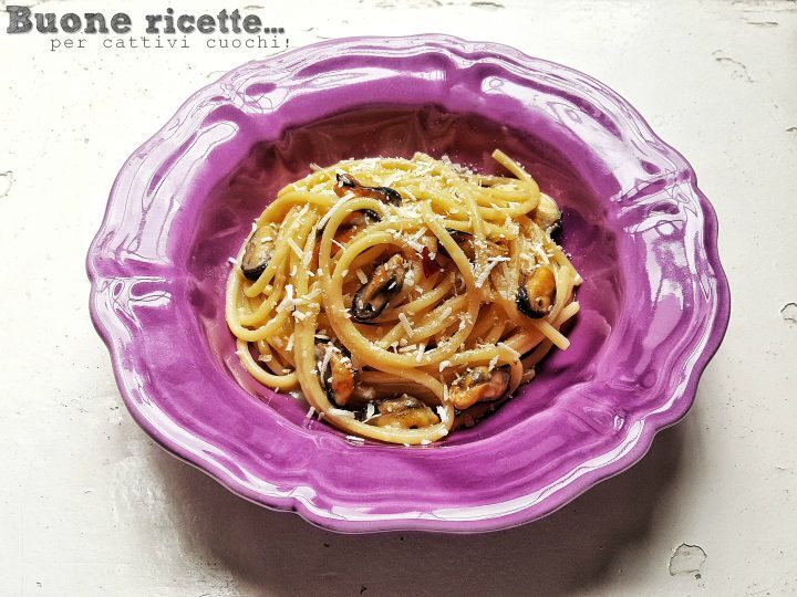 Spaghetti cozze e pecorino