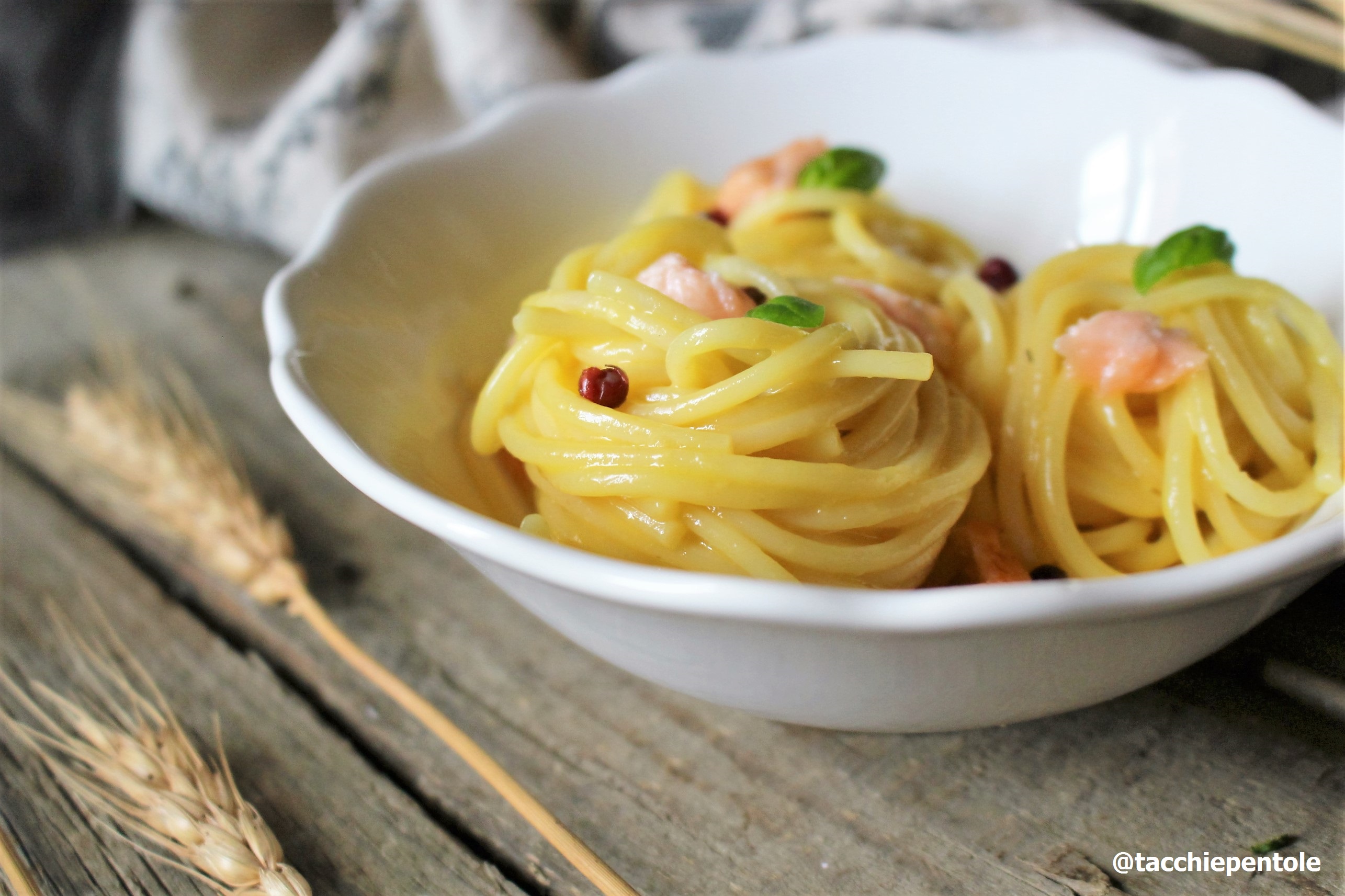 Spaghetti in carbonara di salmone