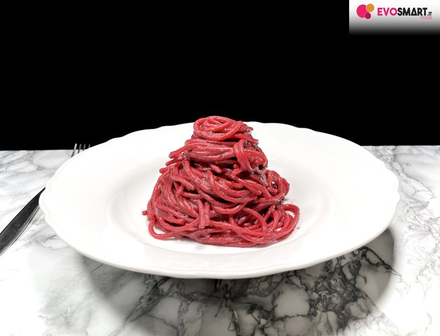 Spaghetti in crema di barbabietola