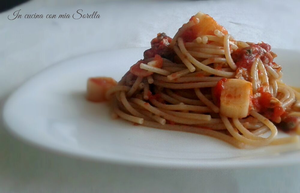 Spaghetti integrali vongole e surimi
