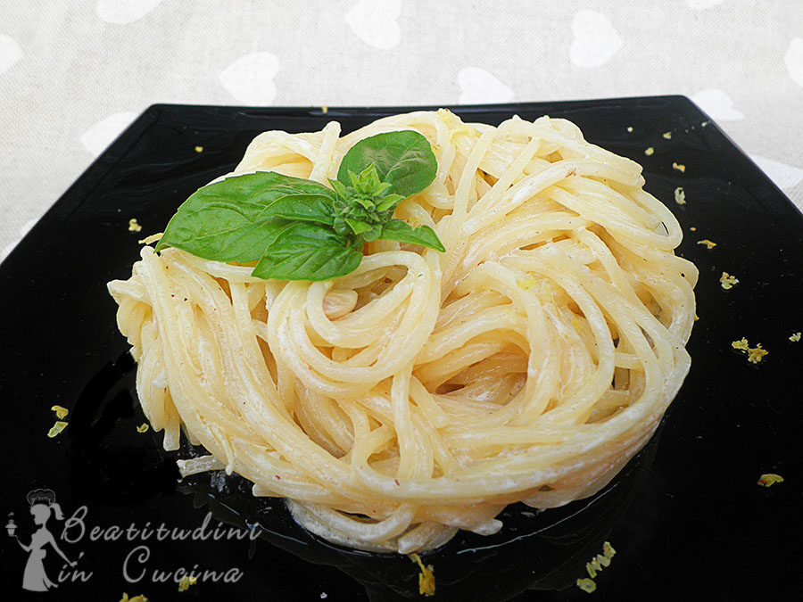 Spaghetti limone e caprino