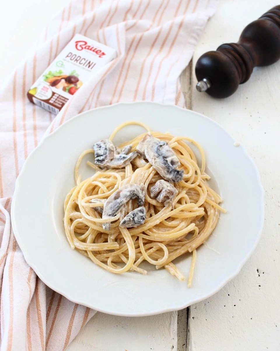 Spaghetti panna e funghi