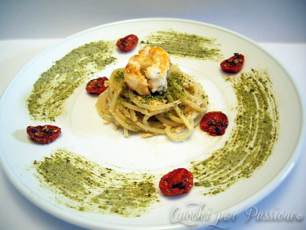 Spaghetti quadrati al salmone e mediterraneo
