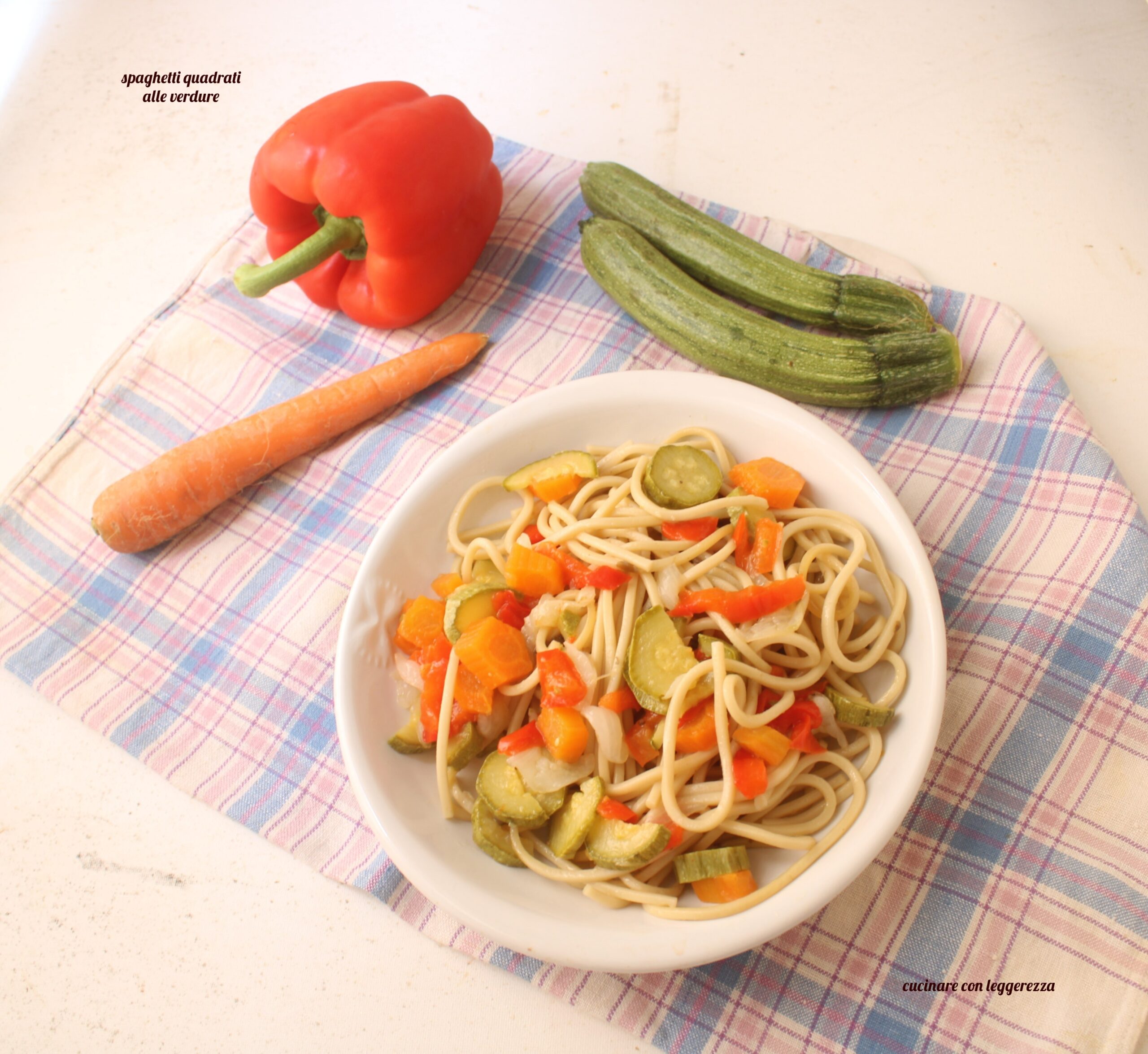 Spaghetti quadrati alle verdure