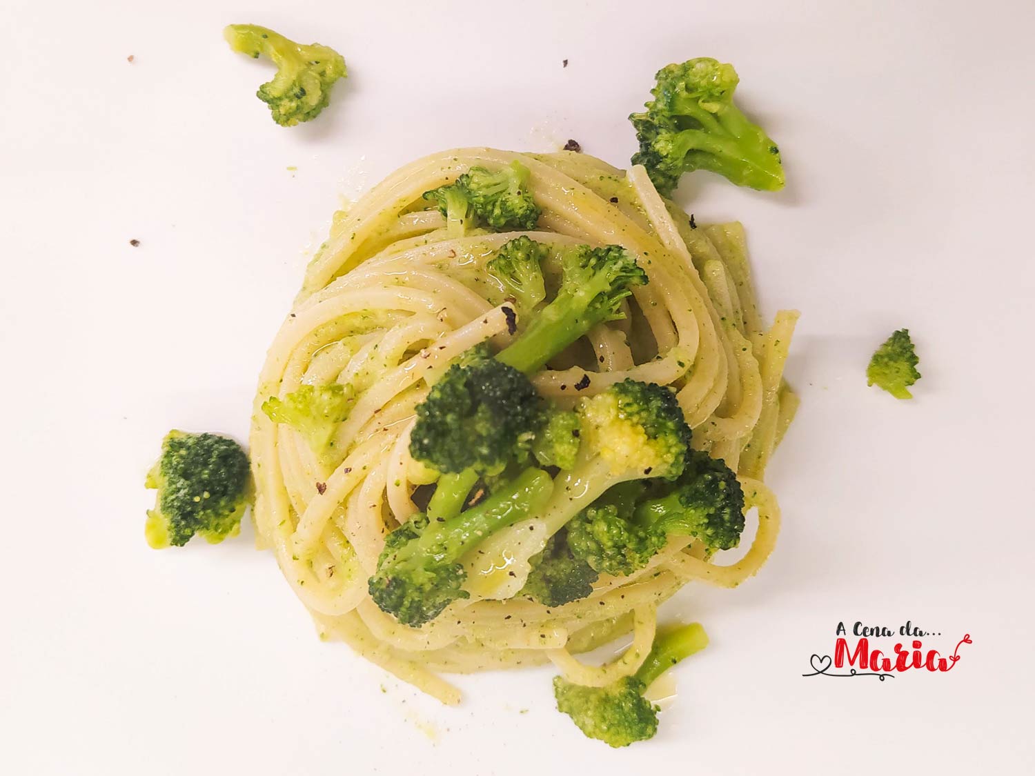 Spaghetti quadrati con crema di broccoli