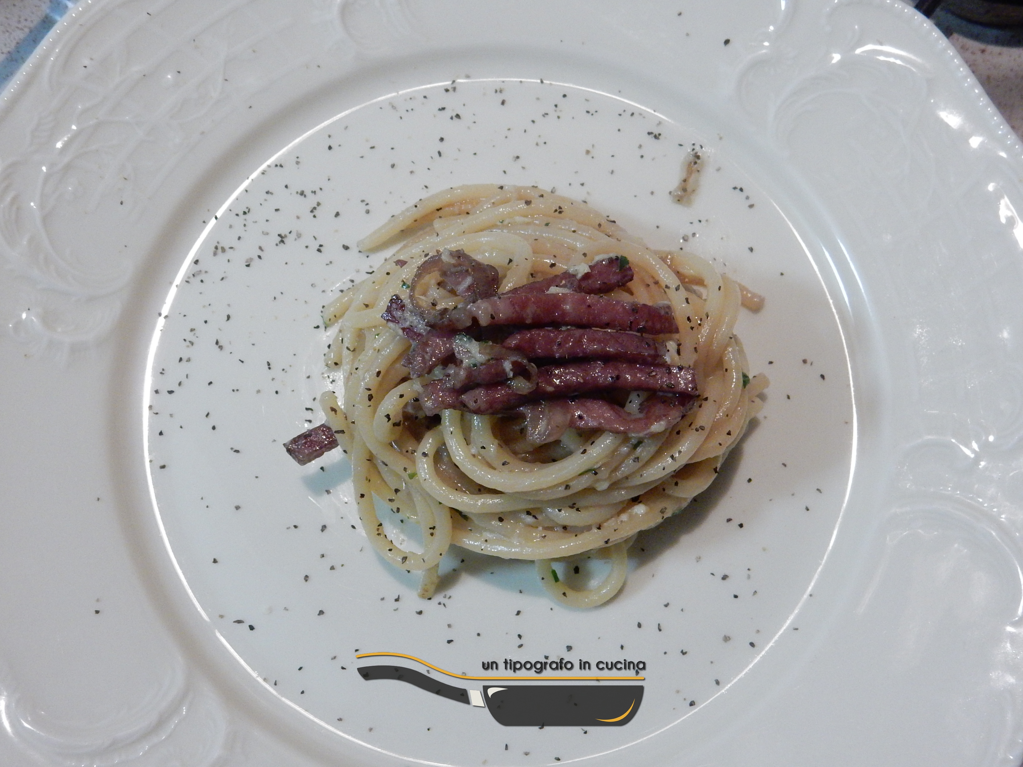 Spaghetti saltati all’uovo e speck…