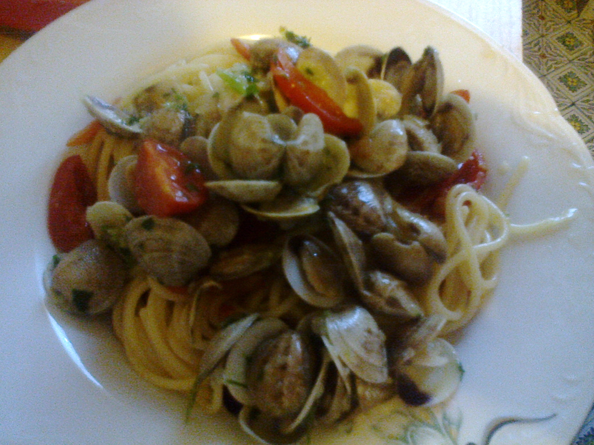 Spaghetti, vongole, datterini