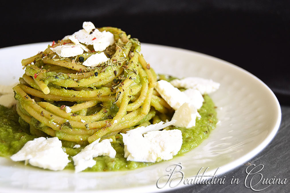 Spaghetti zucchine e ricotta salata