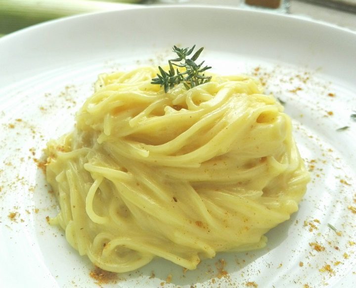 Spaghettini alla crema di porri e curry
