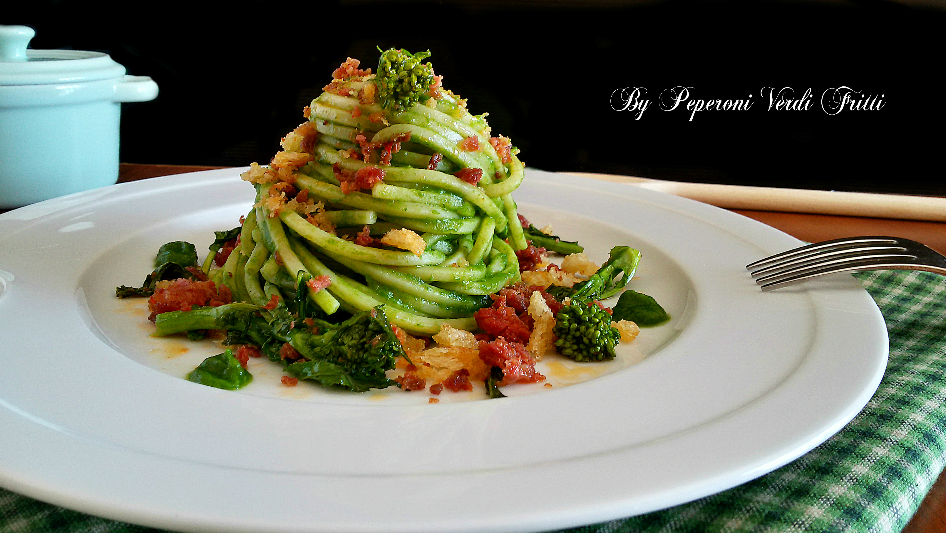 Spaghetto quadrato con salsiccia piccante e friarielli